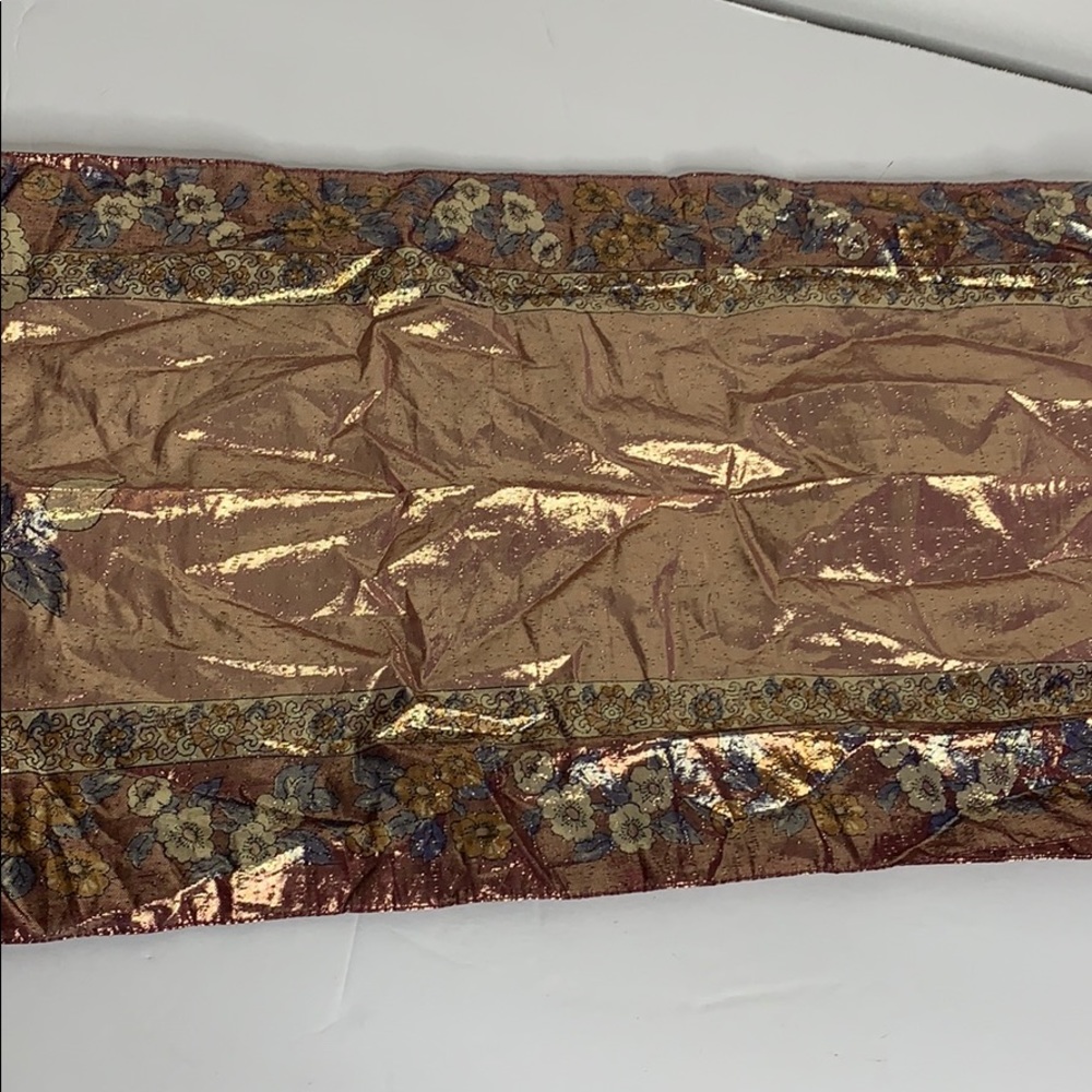 Metallic Made In Italy Rectangular Scarf - Picture 6 of 11